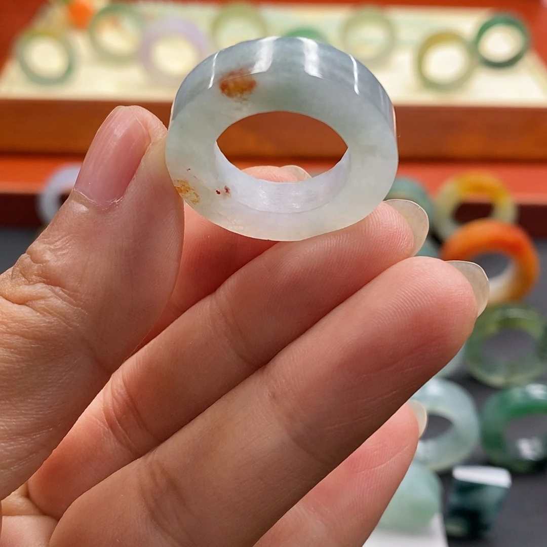 定制翡翠未镶嵌有裂包工做猫爪
