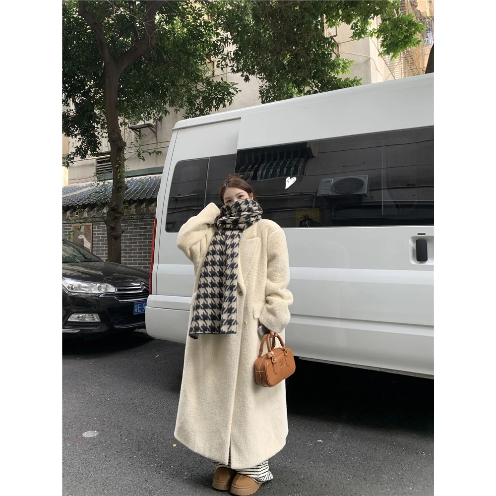 韩版冬季毛绒加厚温柔毛毛翻领长款外套女时尚高级上衣16679