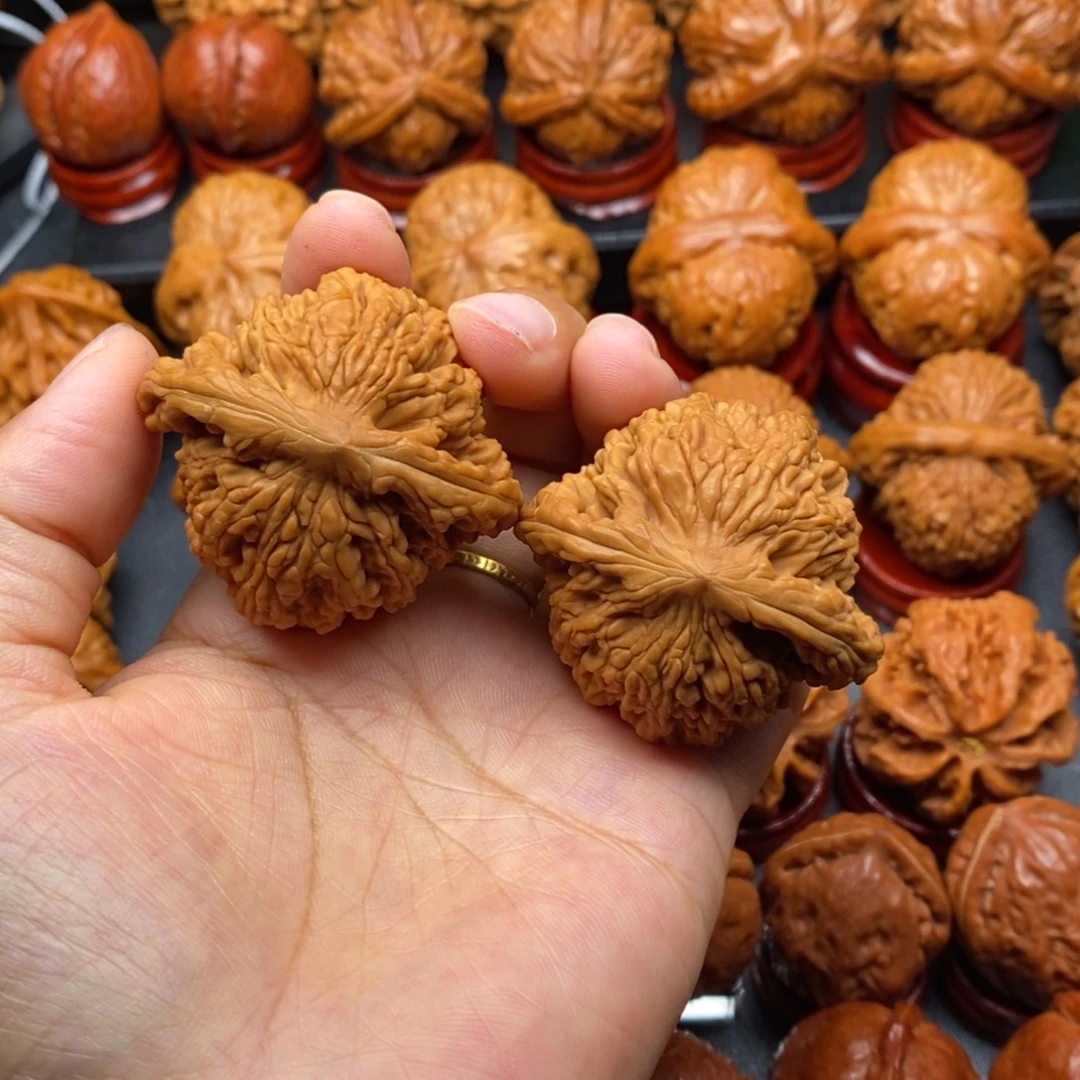 文玩核桃把件45虎头