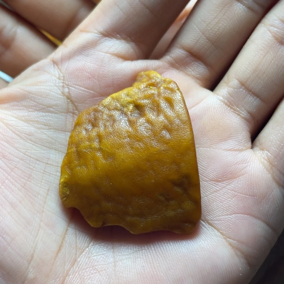 定制琥珀未镶嵌蜜蜡随型小牌子订制