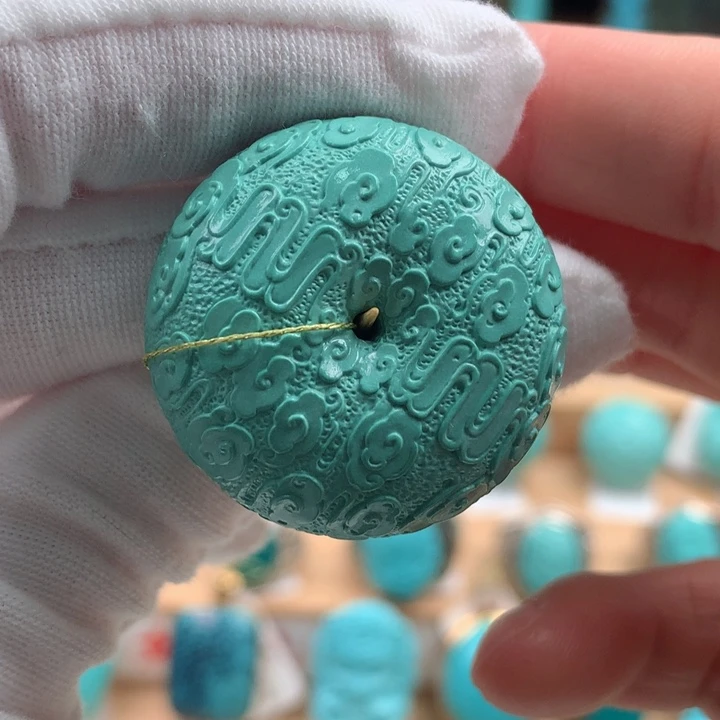 绿松石未镶嵌珠宝奇石