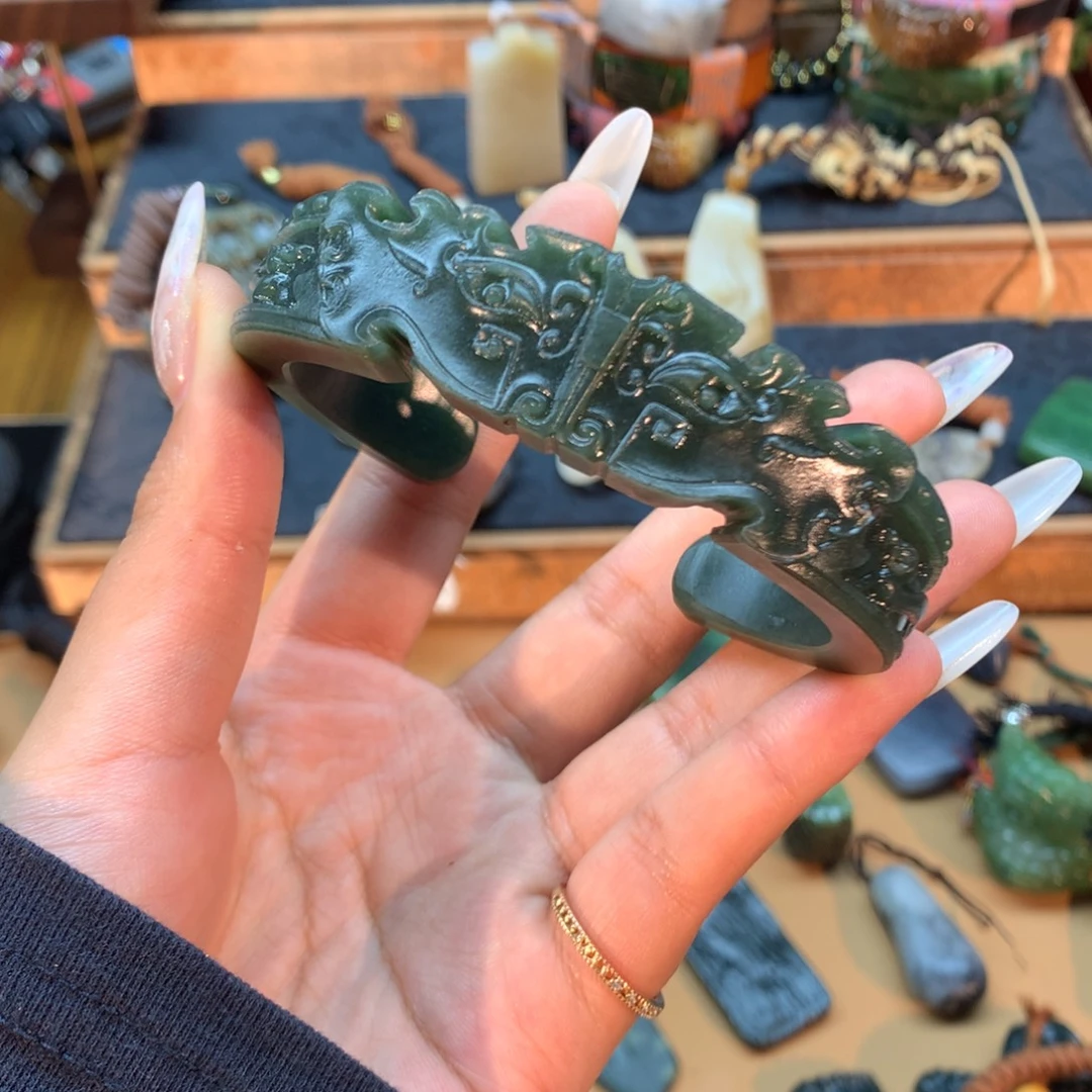 和田玉（糖玉）未镶嵌挂件