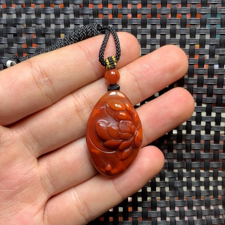 吊坠(不含链)未镶嵌南红玛瑙李*子