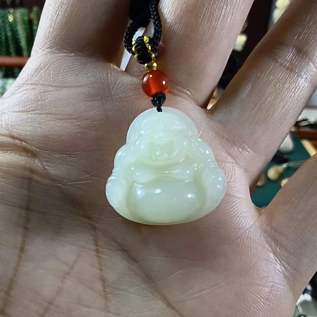 和田玉9K金镶嵌颈饰