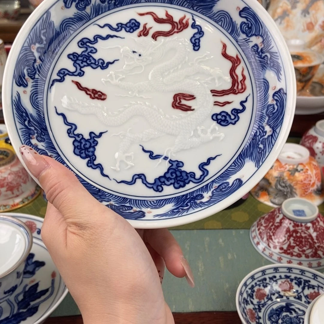 陶瓷的设计师是一个人