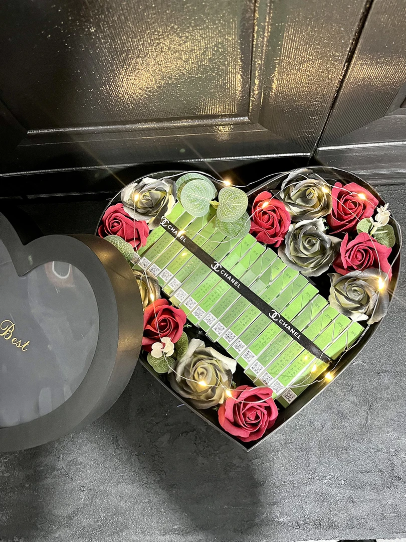 情人节礼物成品玫瑰干花装烟圆形成品花束送男朋友老公生日礼物