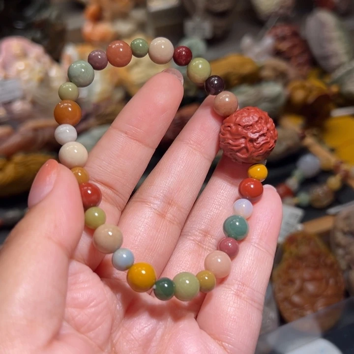 大***鑫石英质玉未镶嵌颈饰2