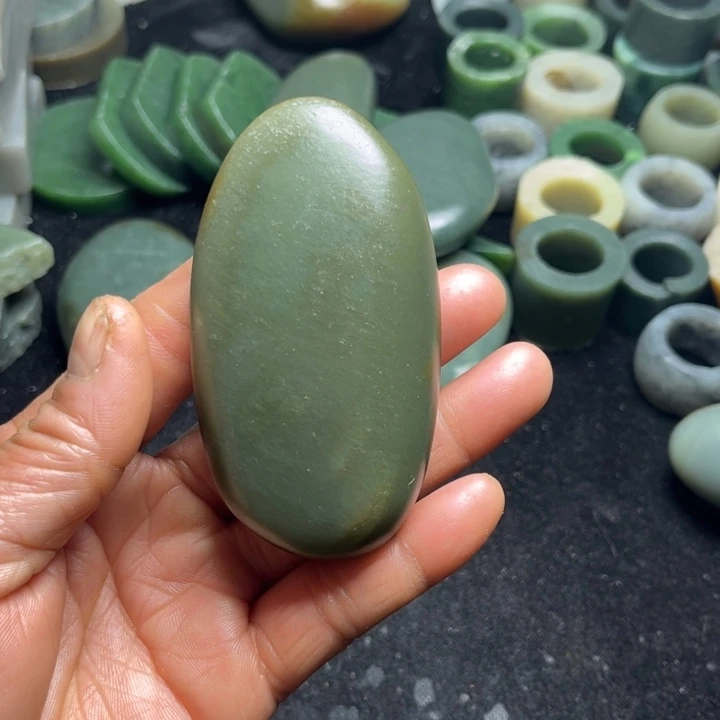 快***你和田玉（糖玉）未镶嵌珠宝半成品