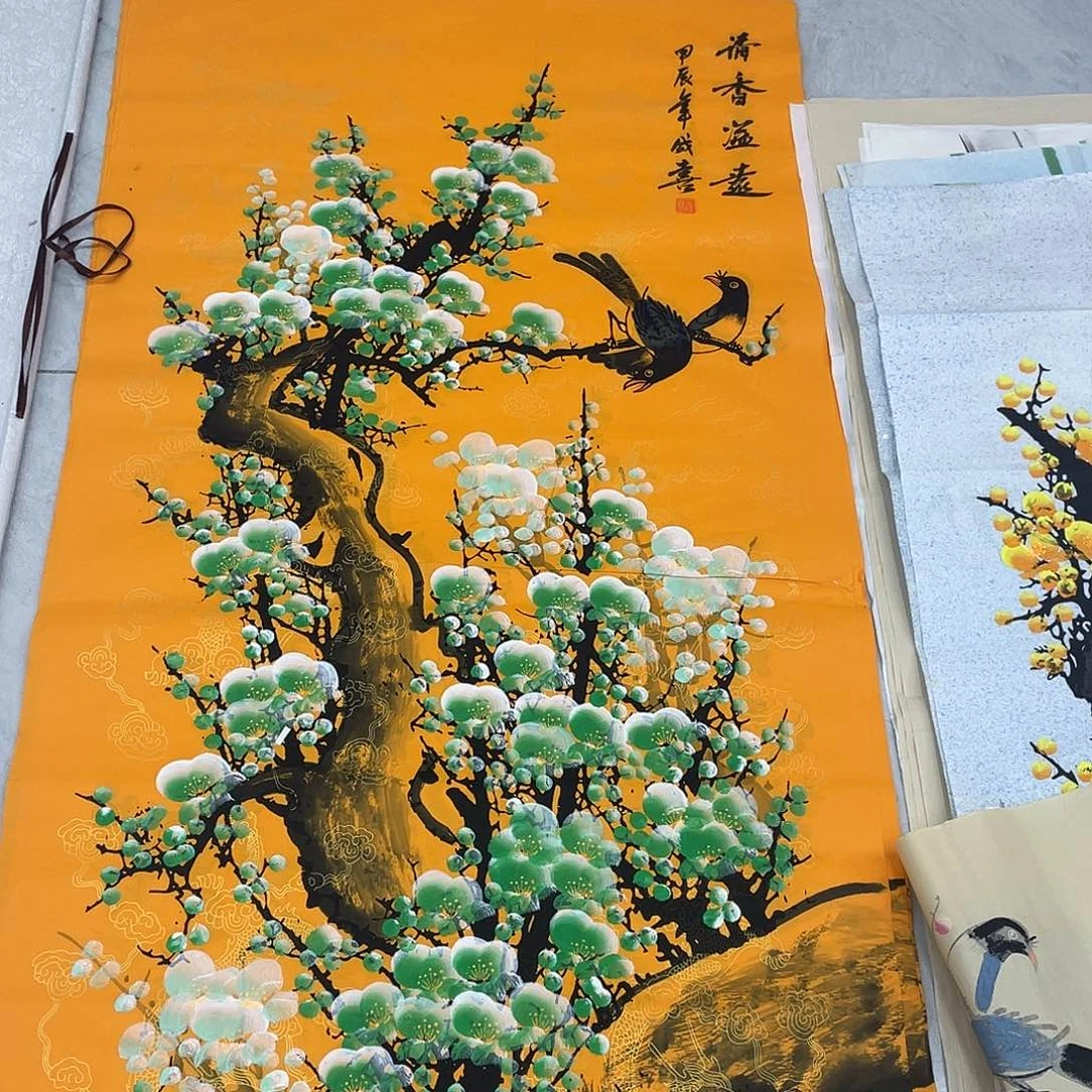 国画国画作品原稿四尺竖龙纹绿色梅花