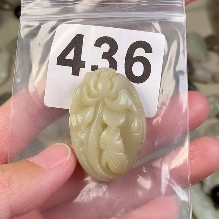 和田玉（糖玉）未镶嵌颈饰
