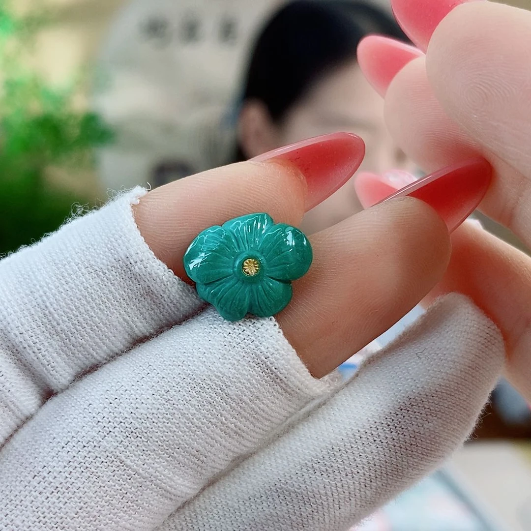 未镶嵌绿松石珠宝奇石