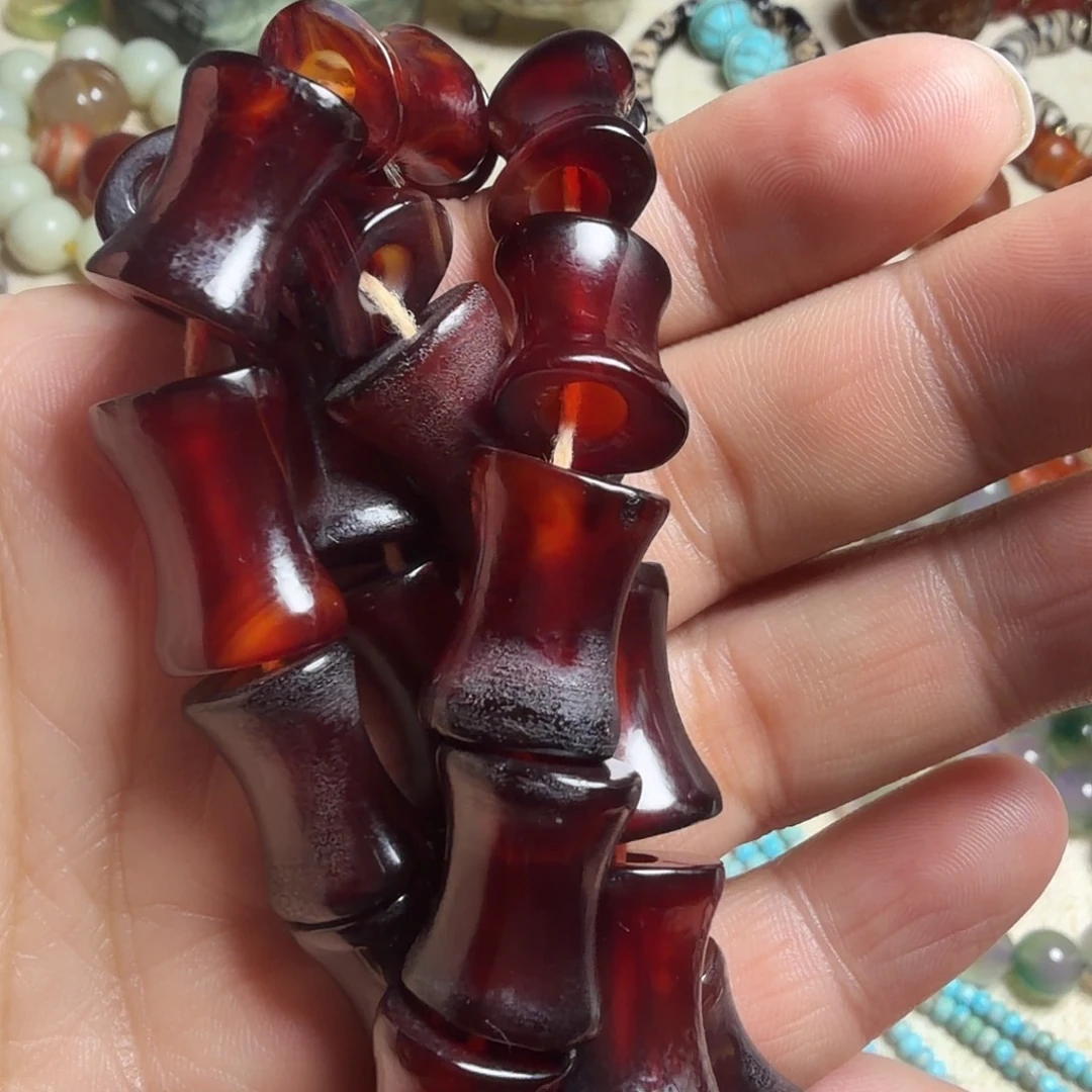 郭***壁玛瑙/玉髓未镶嵌颈饰