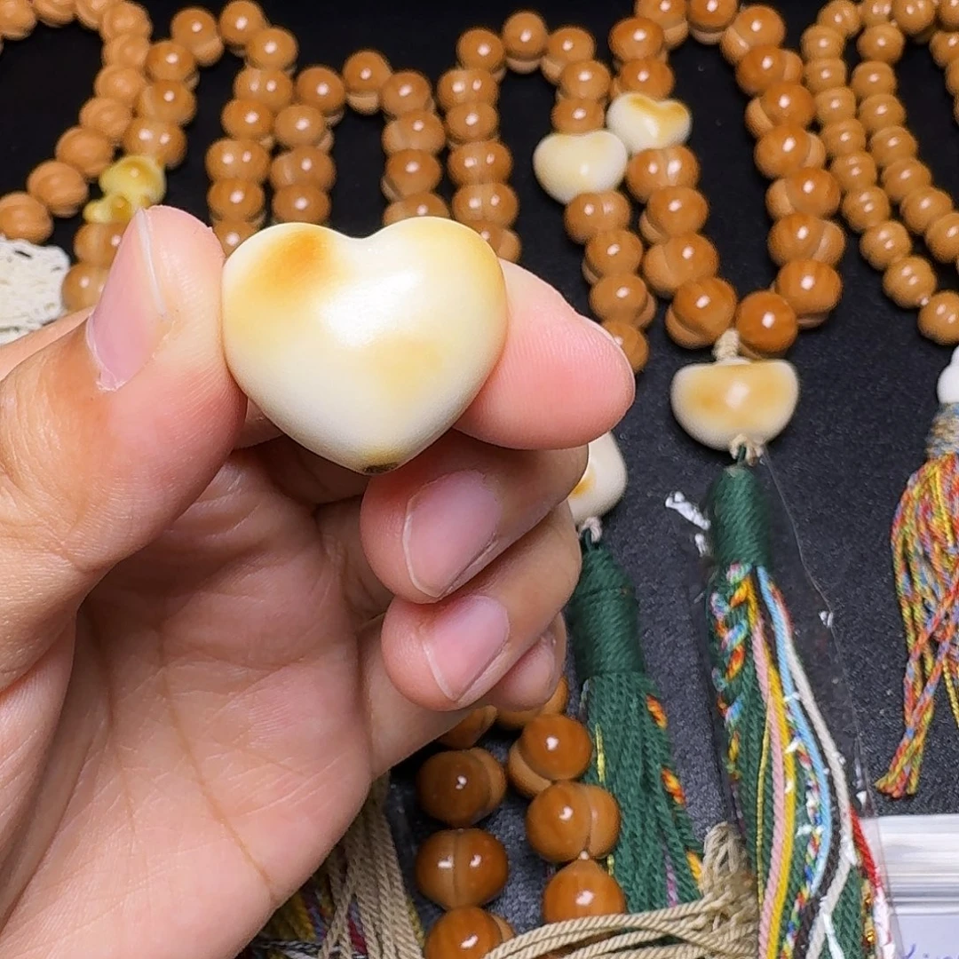 猴头核桃吊坠配饰