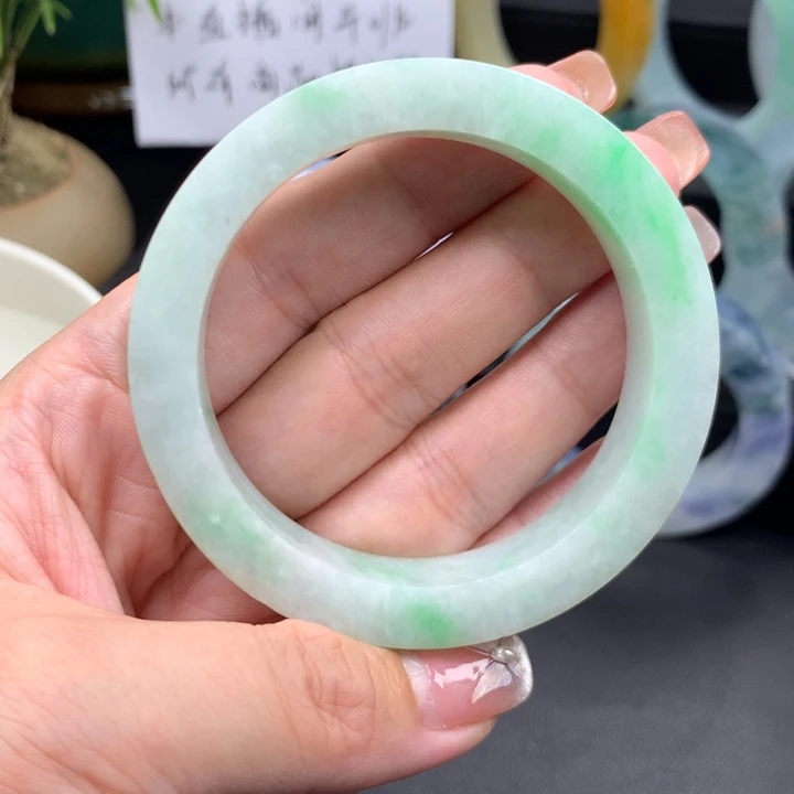 未镶嵌贵定制翡翠