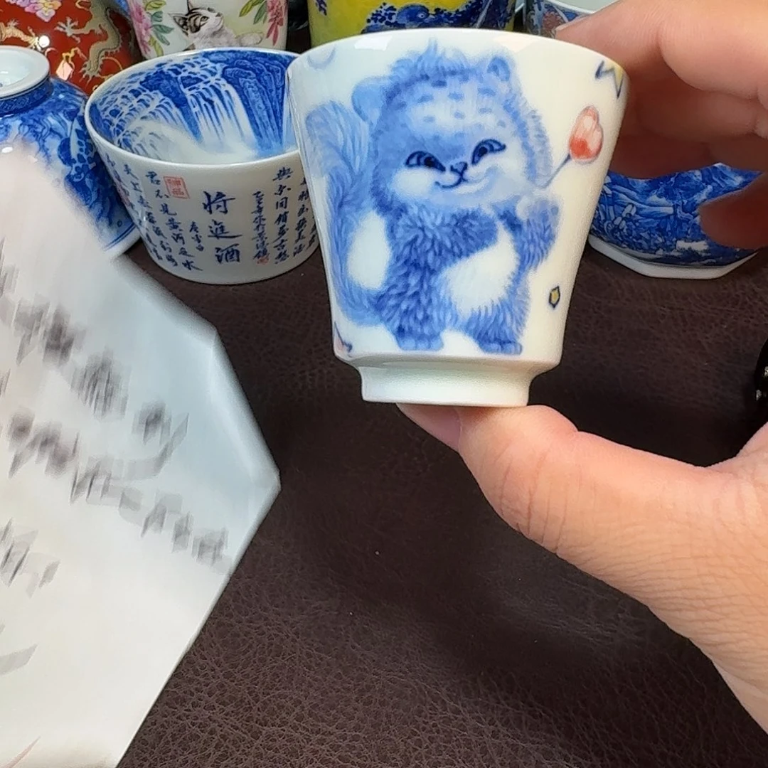 现代景德镇陶瓷杯
