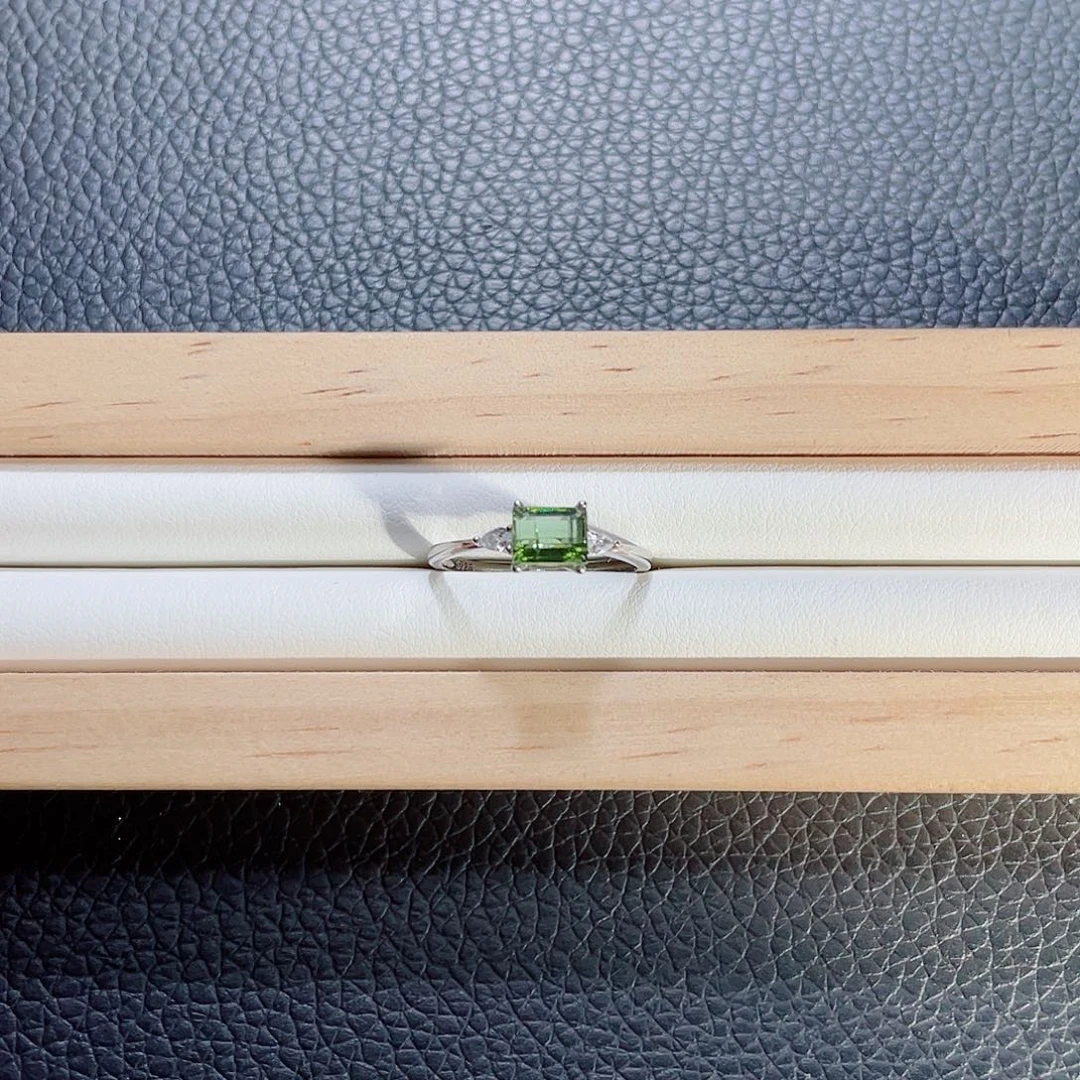 未镶嵌碧玺戒指碧玺戒指