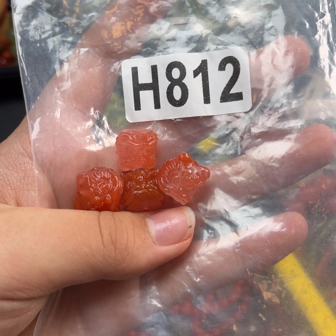 南红玛瑙未镶嵌珠宝奇石酉*