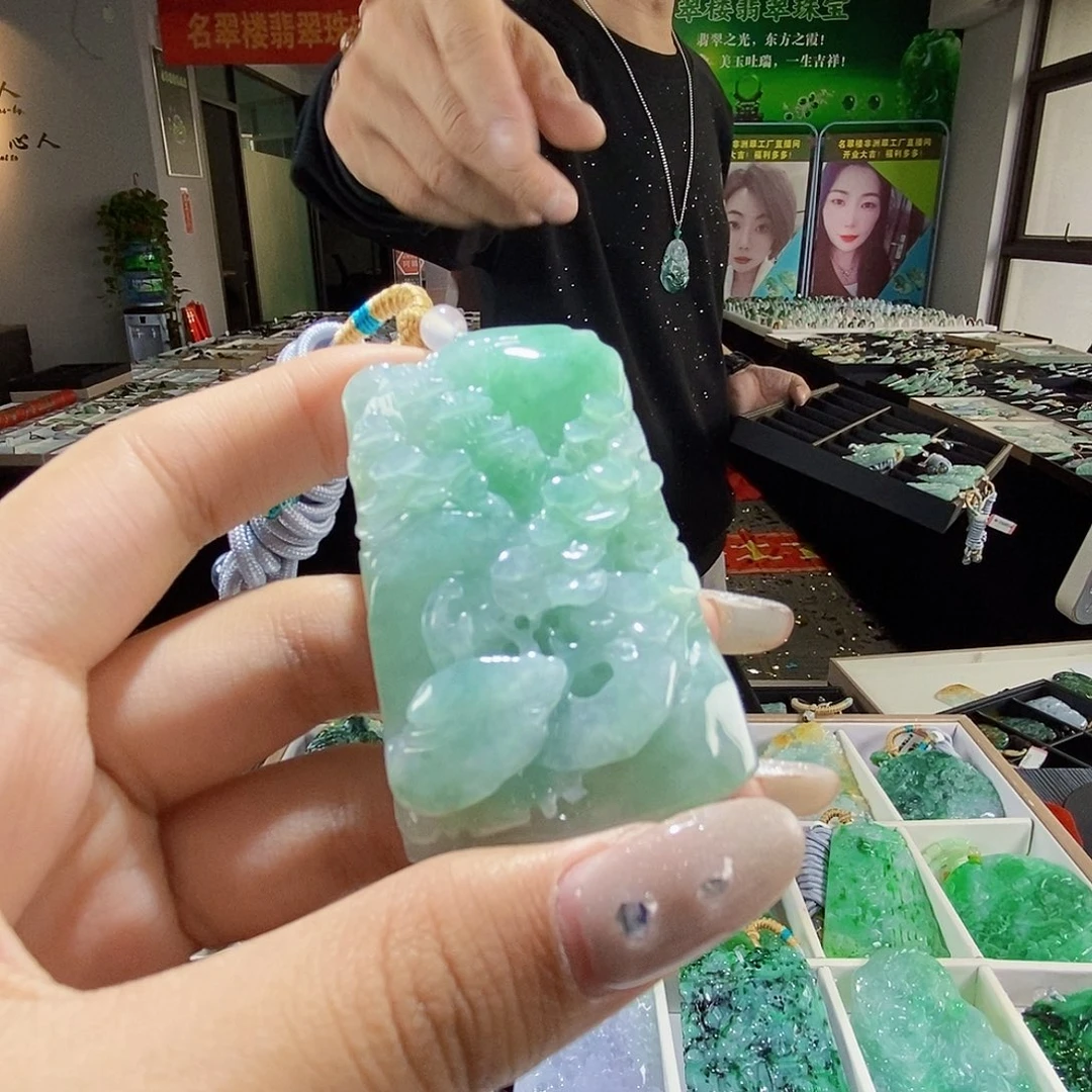 颈饰未镶嵌翡翠翡翠