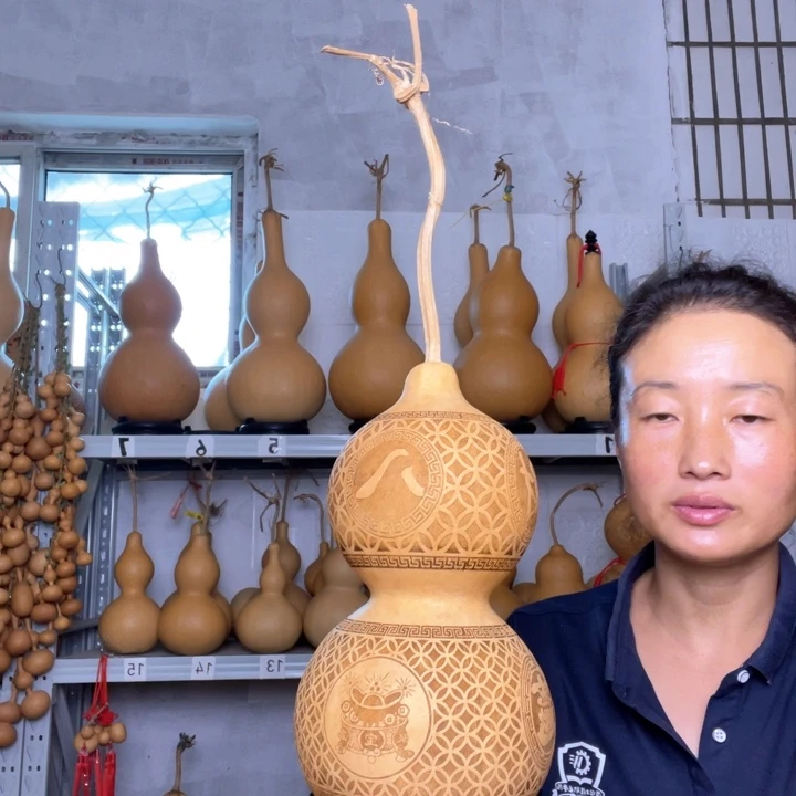 旺****）天然植物葫芦文玩