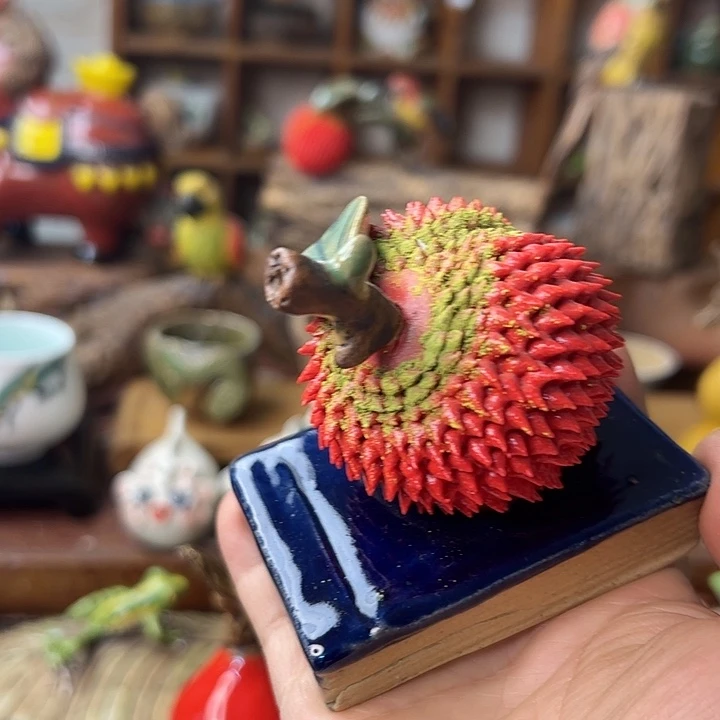陶瓷荔枝摆件香插