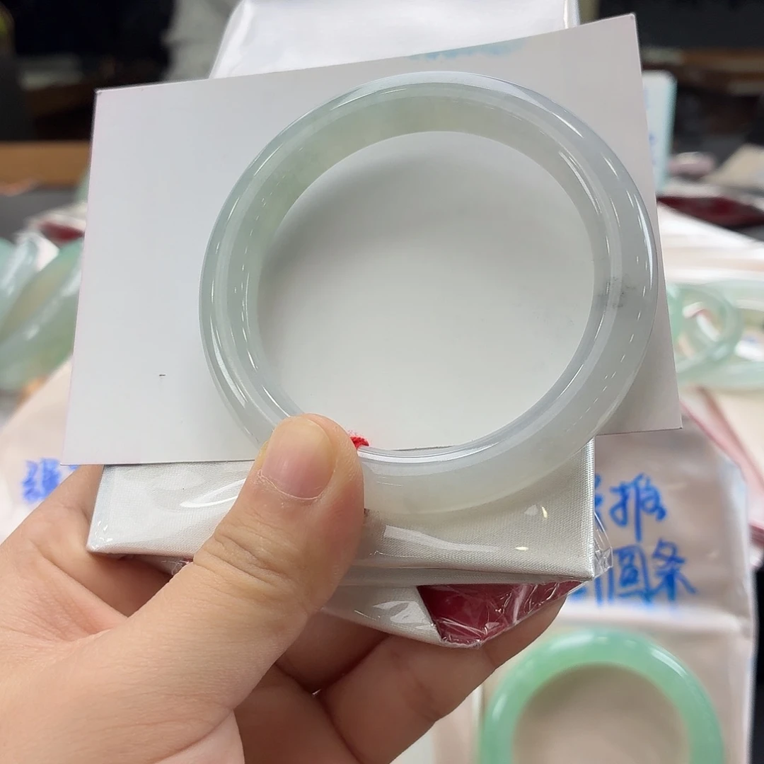 翡翠未镶嵌手镯5号