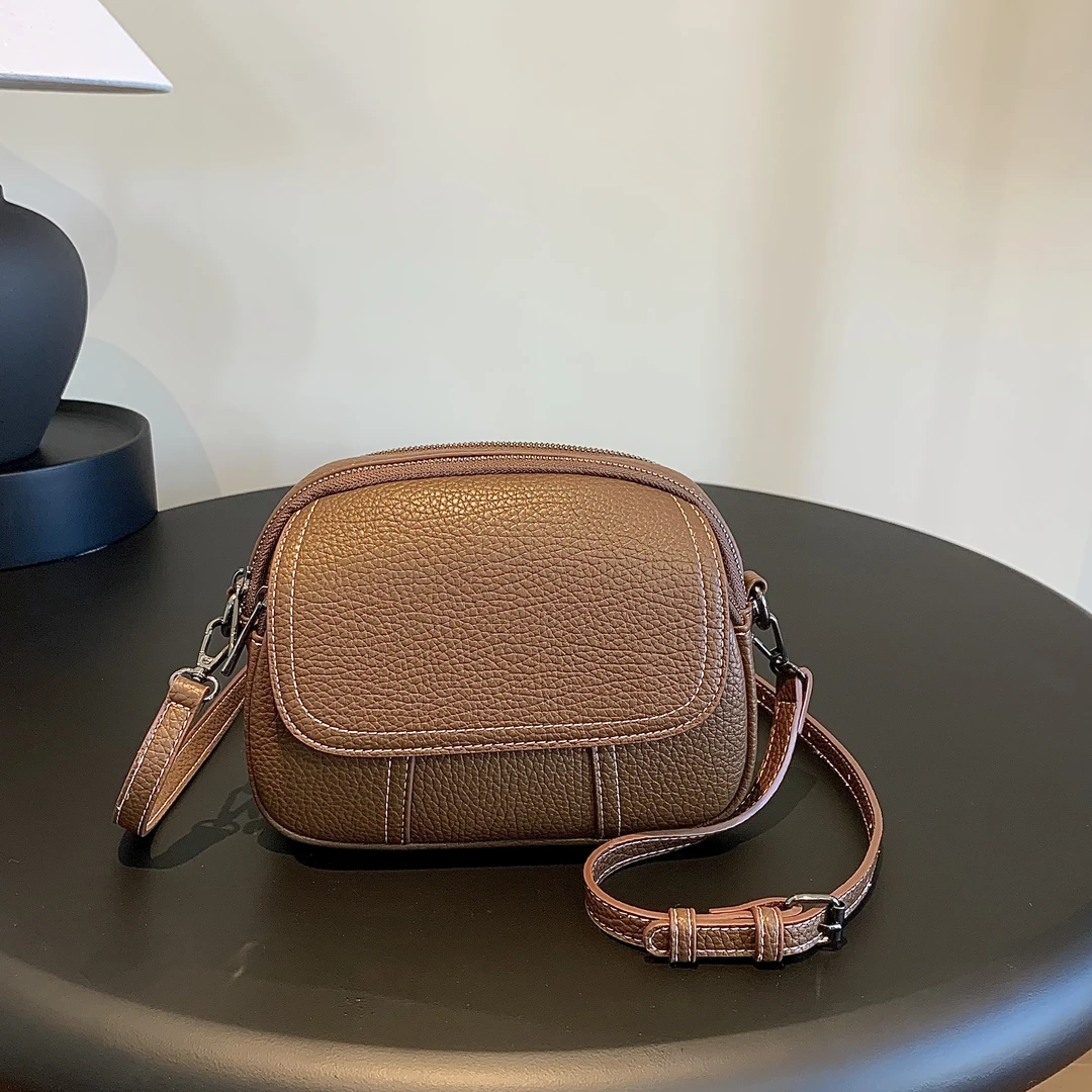 斜挎包简约百搭黑色女士真皮休闲耐磨斜跨包韩版单肩包潮流小包包