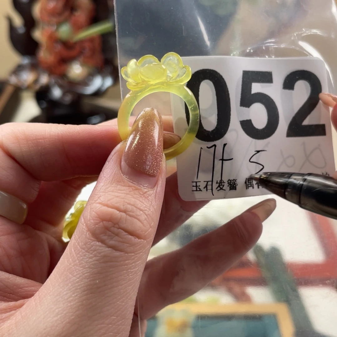 蛇纹石玉发饰合金娃*