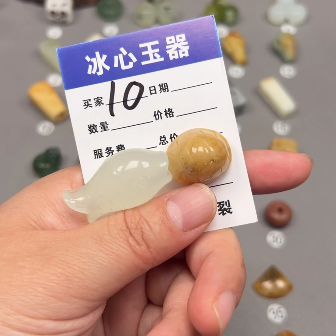 岫玉颈饰未镶嵌三*