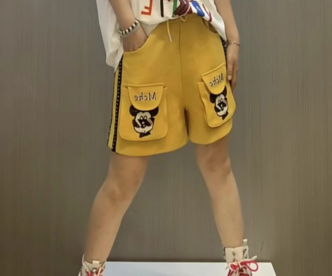 时尚潮牌休闲短裤Q027