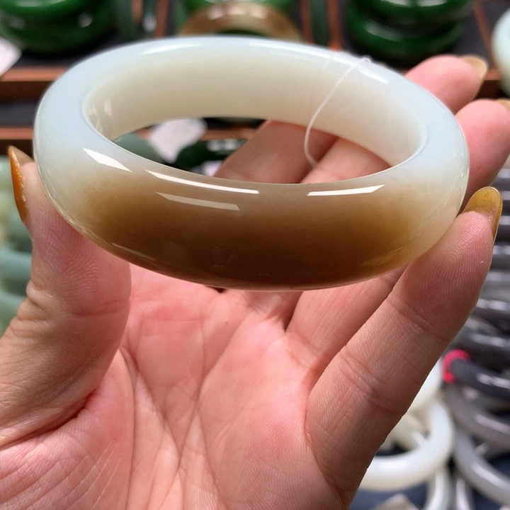 【闪购商品】未镶嵌手镯和田玉