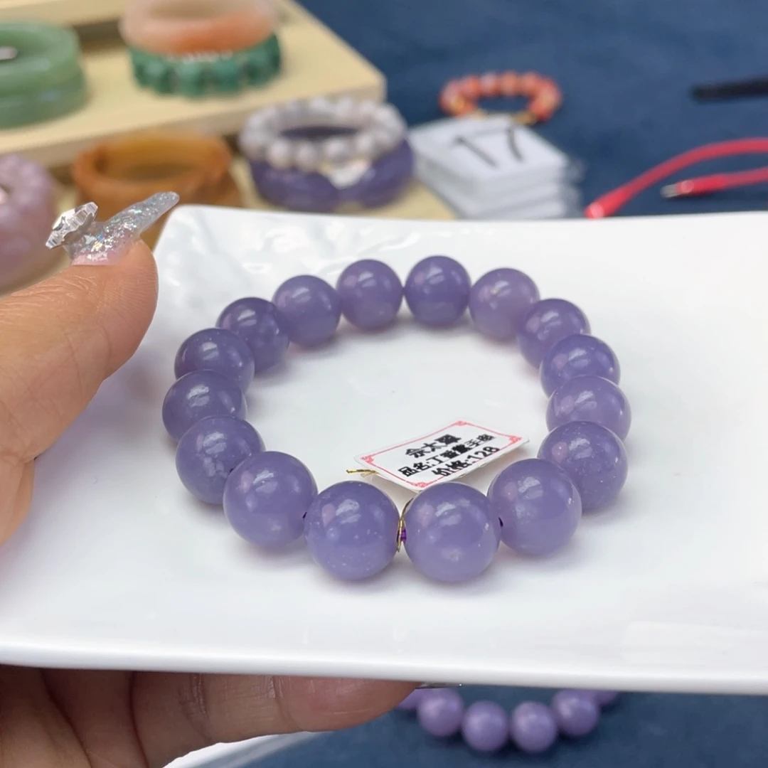 心***8石英质玉未镶嵌手镯