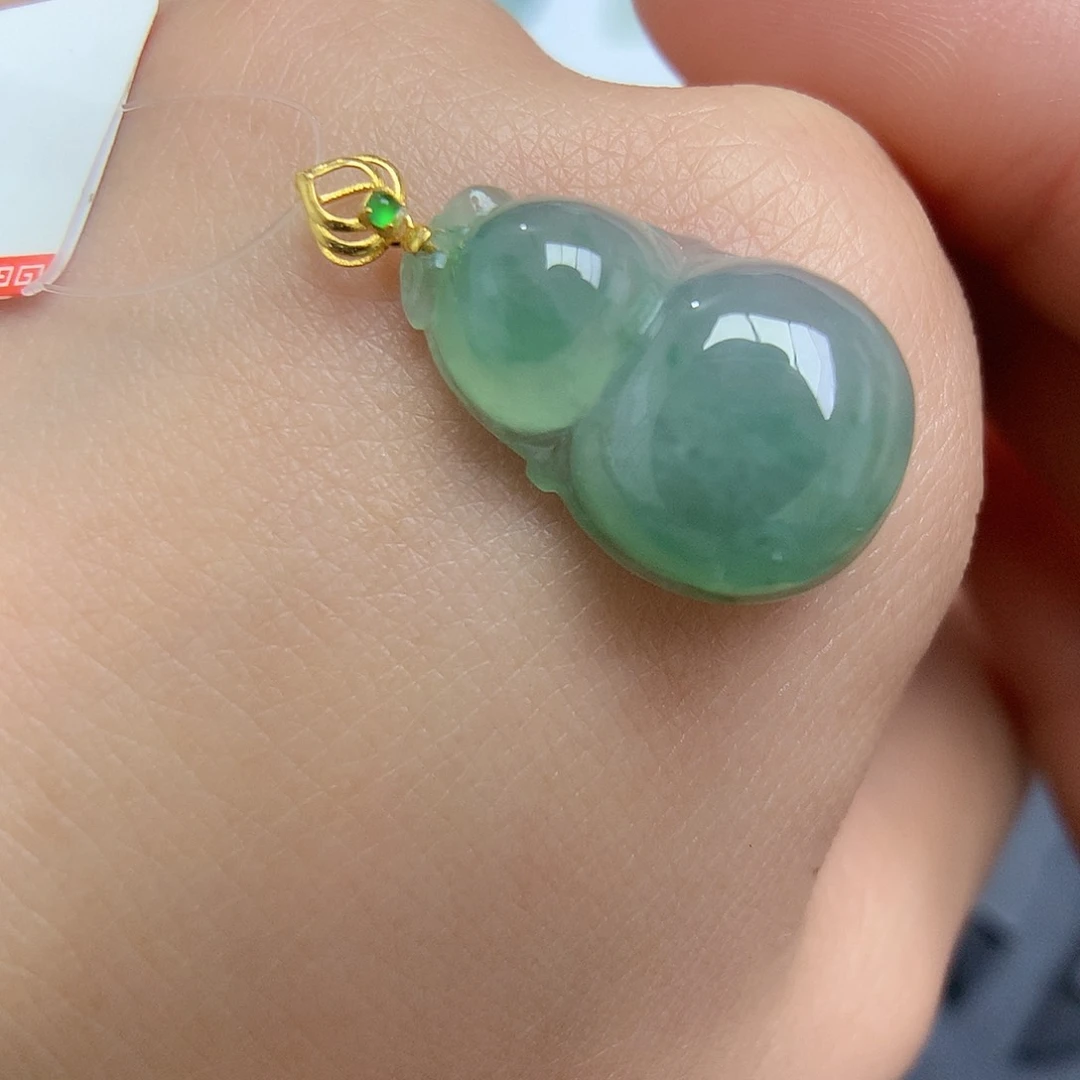 翡翠颈饰18K金镶嵌葫芦