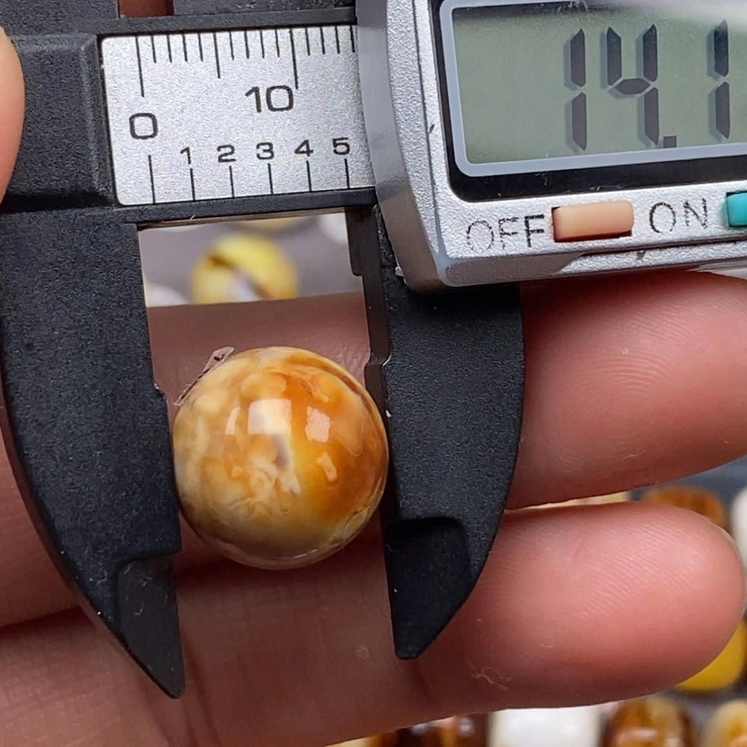 未镶嵌琥珀戒指圆珠