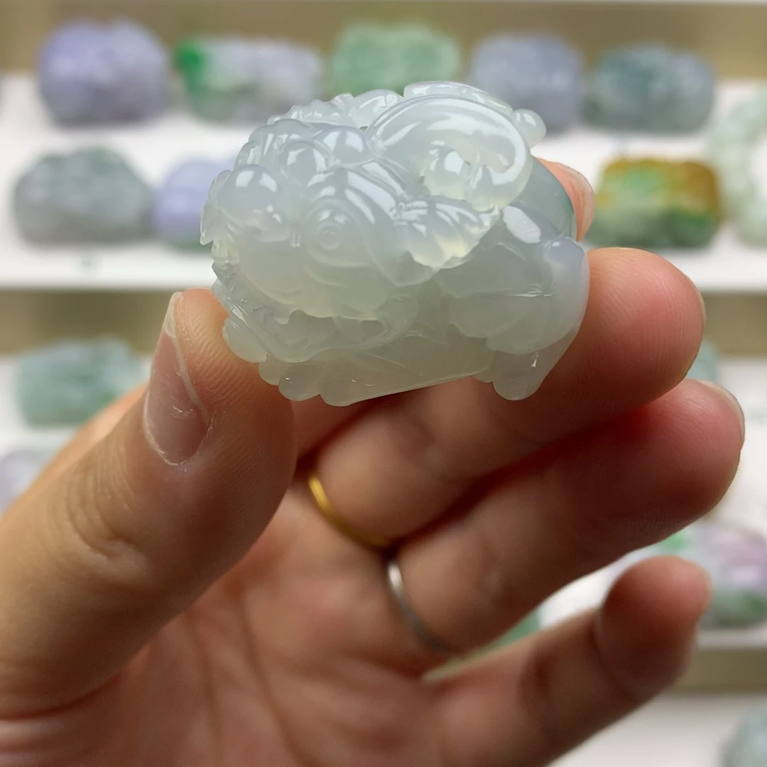 翡翠未镶嵌吊坠(不含链)天然缅甸翡翠貔貅吊坠