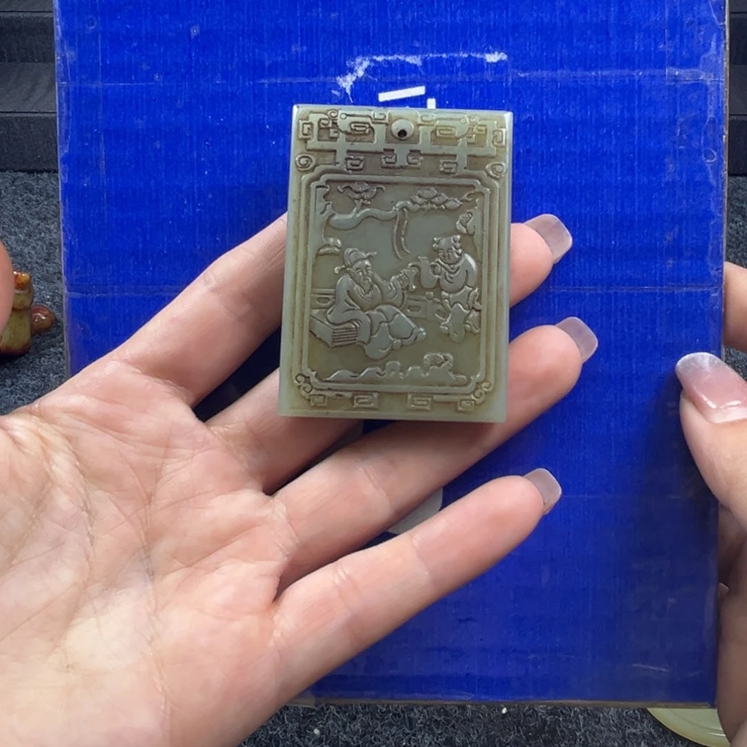 易***计和田玉未镶嵌挂件