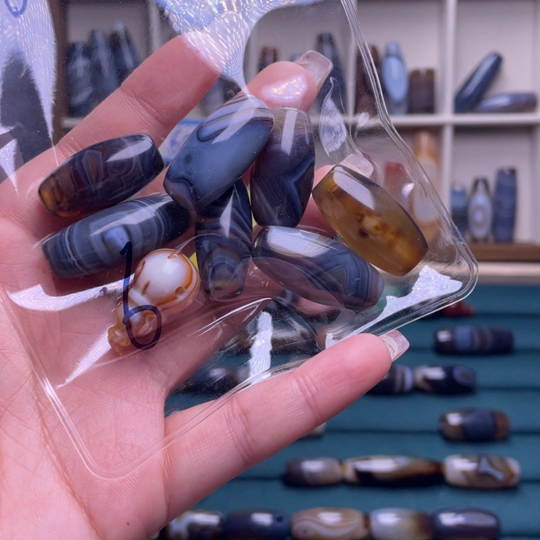 我***乐玛瑙/玉髓合金颈饰