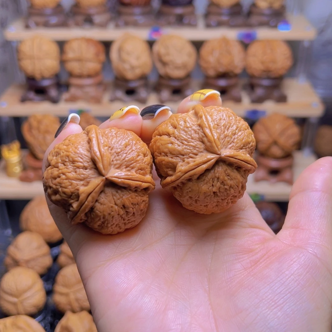 俊***兄把件桃核大三炸H07、40……