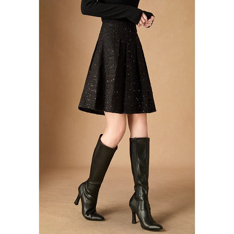 拉夏贝尔黑色亮片a字半身裙女春秋高级感高腰百褶伞裙小香风裙子