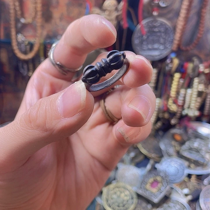 藏传杵一个福利出戒指