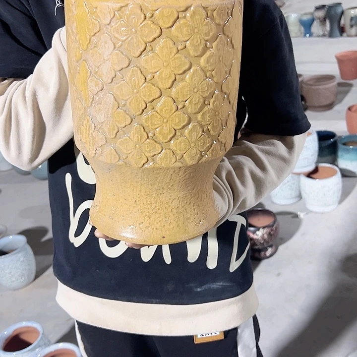 高度30厘米口20厘米