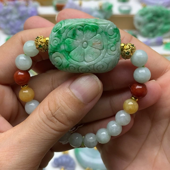 颈饰未镶嵌翡翠翡翠