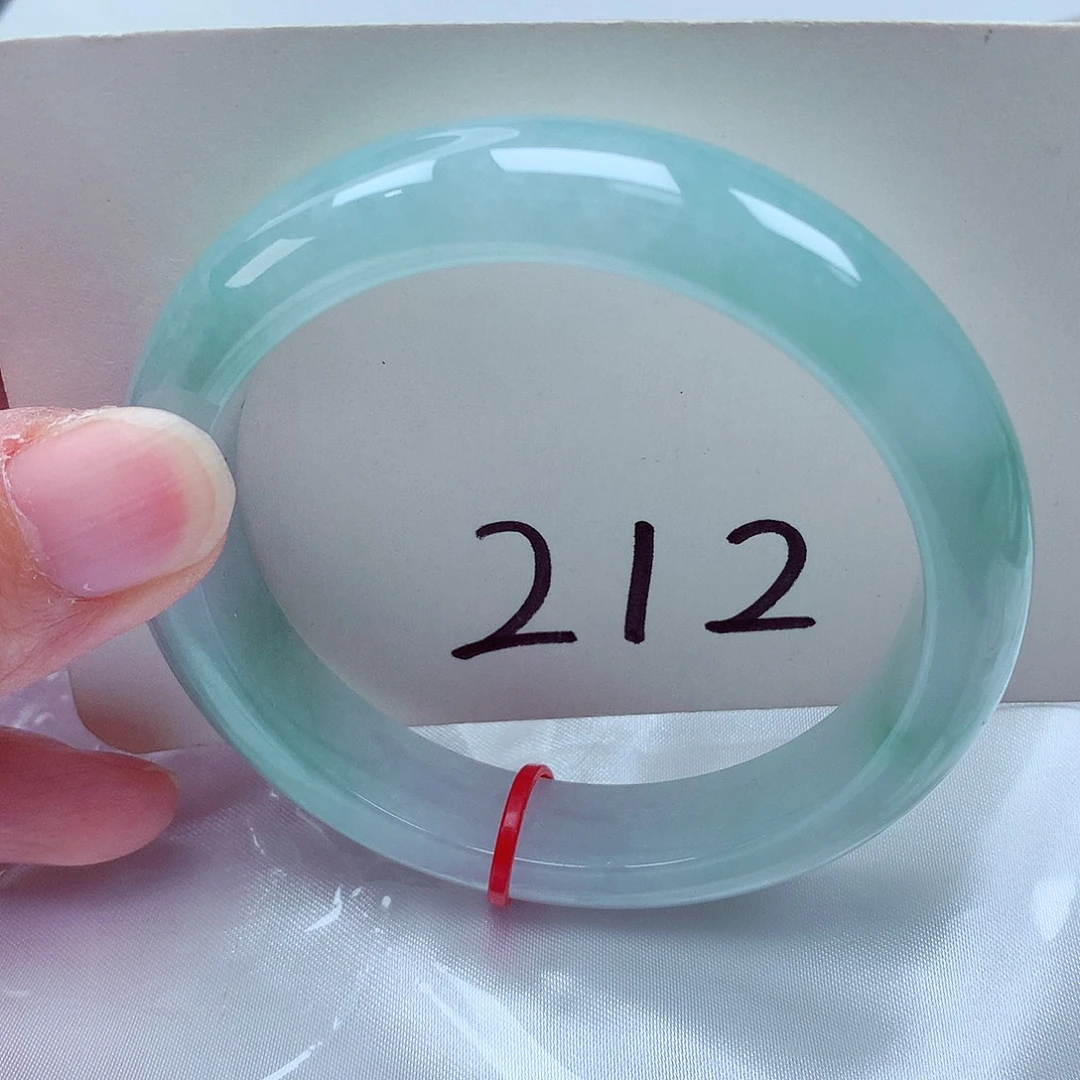 翡翠未镶嵌手镯翡翠