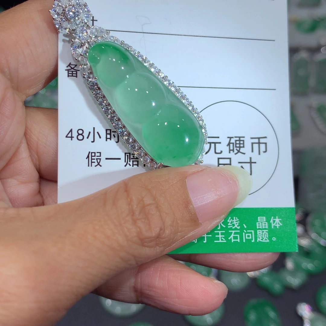 颈饰银S925镶嵌石英质玉