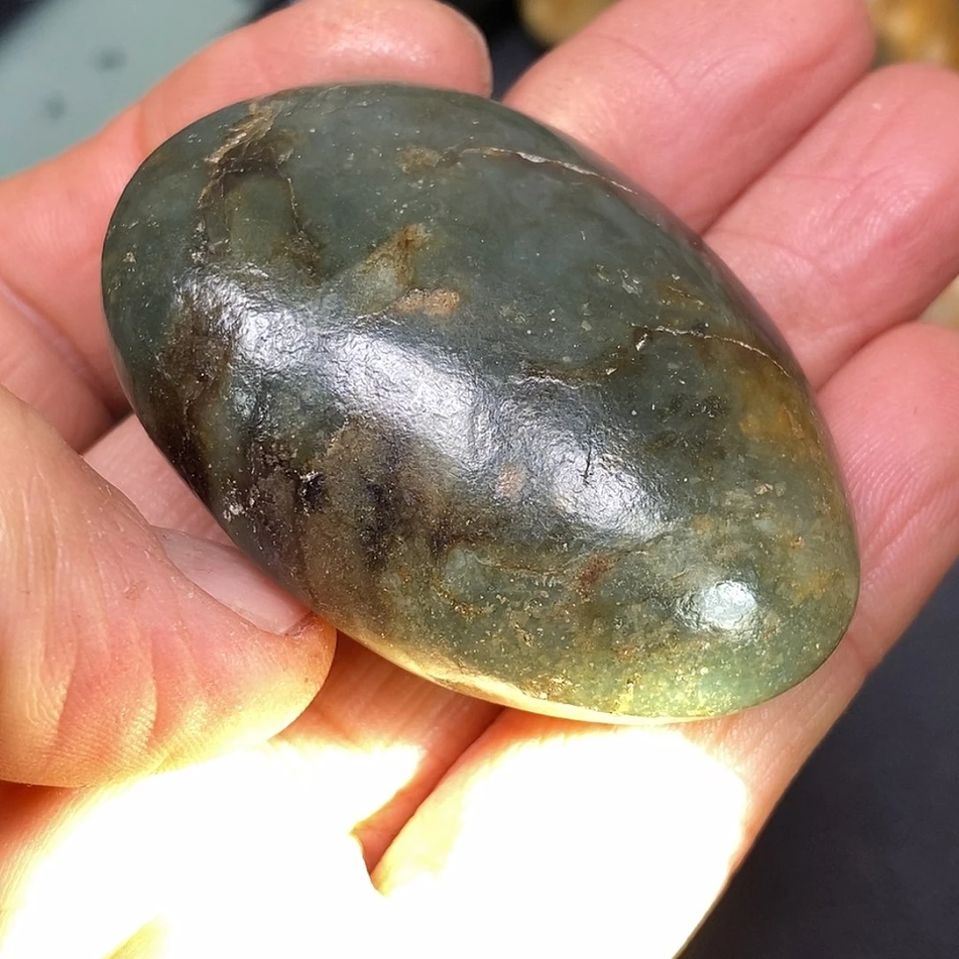 和田玉未镶嵌珠宝奇石