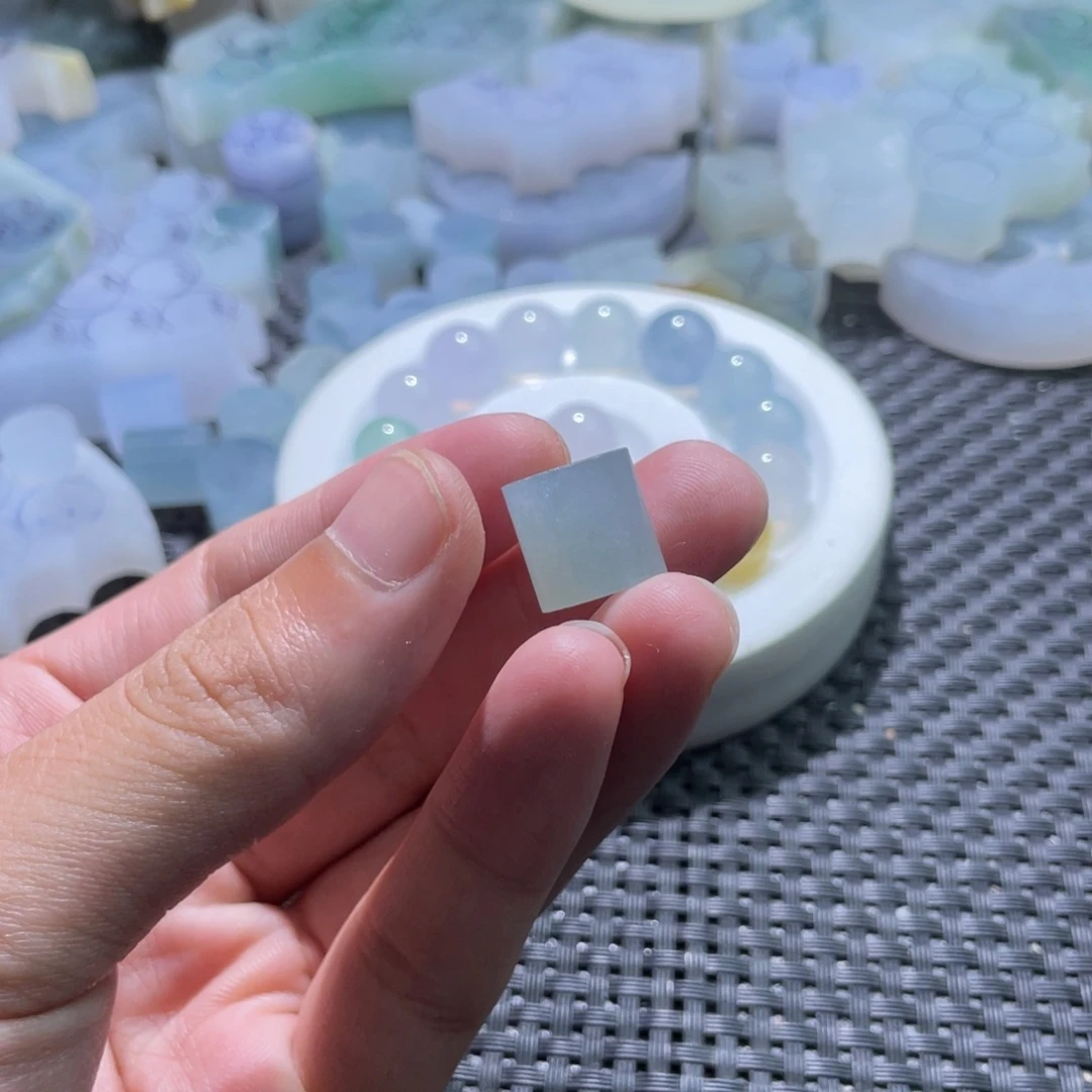 定制翡翠未镶嵌翡翠翡翠