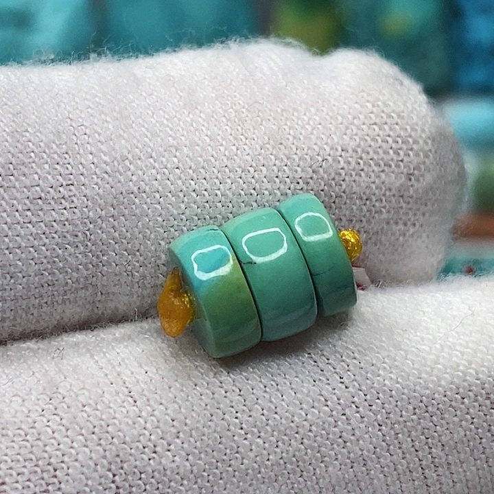 未镶嵌绿松石天然原矿 带武汉地大证书