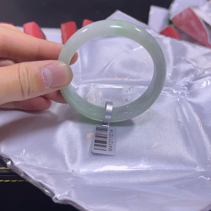 翡翠手镯未镶嵌天然a货翡翠多样性发货