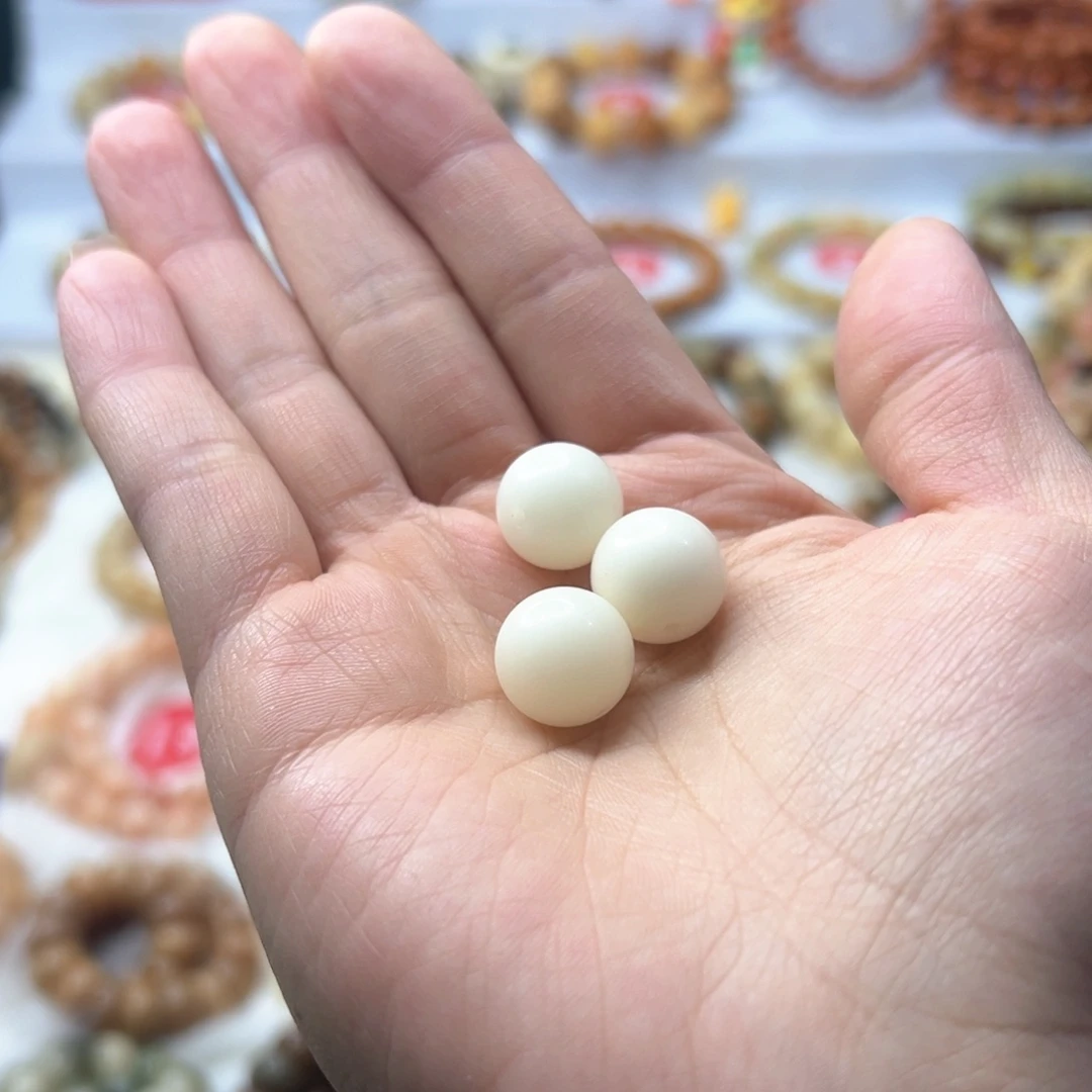 菩提根/象牙果手串兔*-大白兔