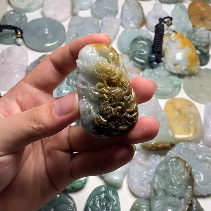 颈饰未镶嵌翡翠双头龙55