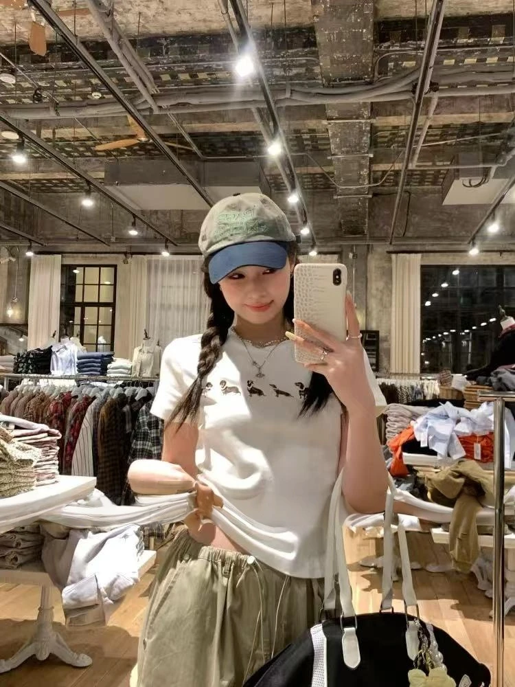 王美丽本丽-55109珍珠项链小狗短袖